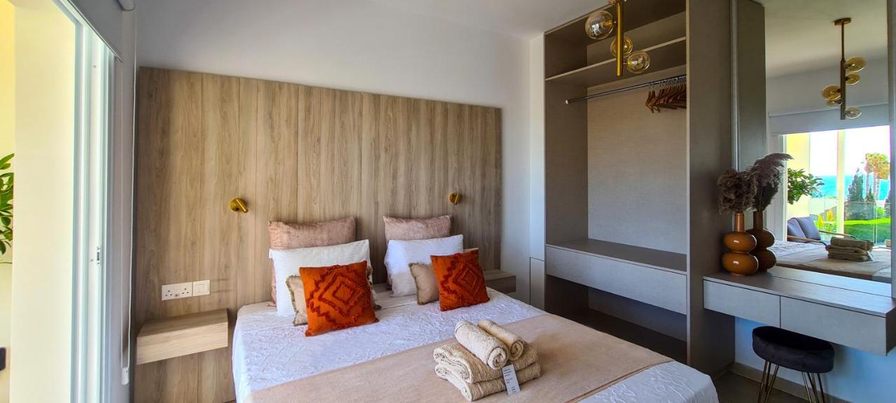 Phaedrus Living: Seaview Luxury Flat Limnaria 151 Apartment Paphos Exterior photo
